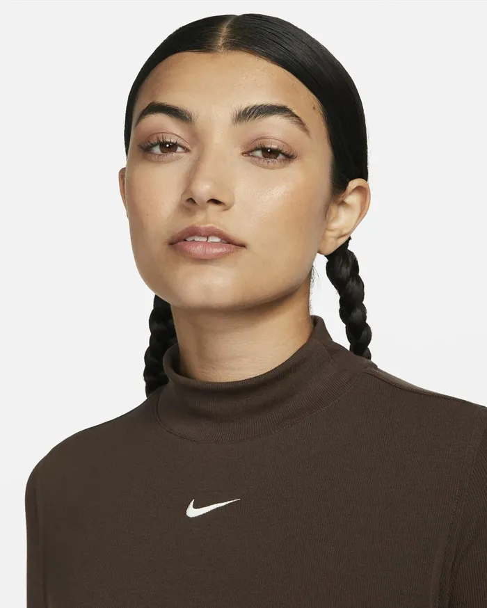 All Clothing Women Nike Sportswear Essentials Baroque Brownsail