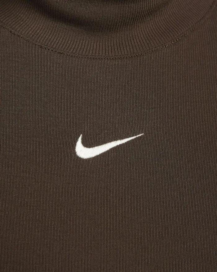 All Clothing Women Nike Sportswear Essentials Baroque Brownsail