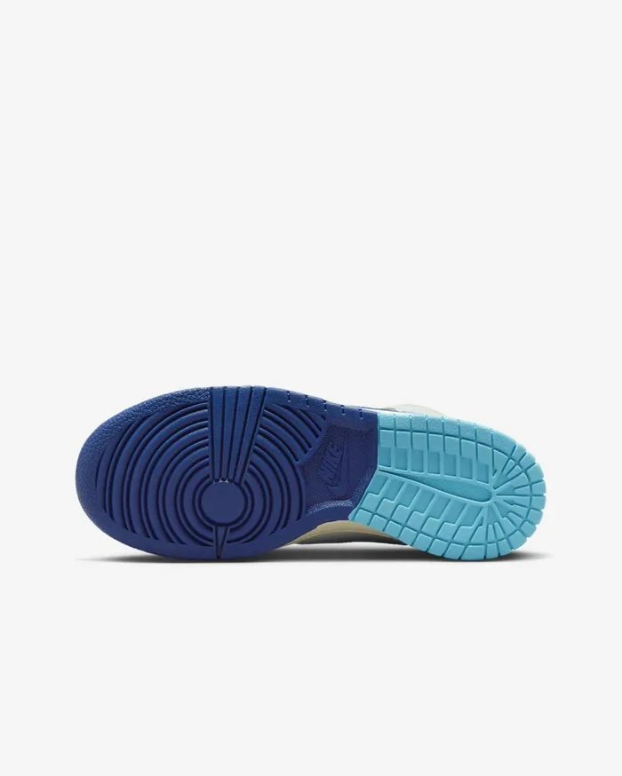 All Shoes Kids Nike Dunk High SE Summit Whitedeep Royal Bluelight Silverbaltic Blue