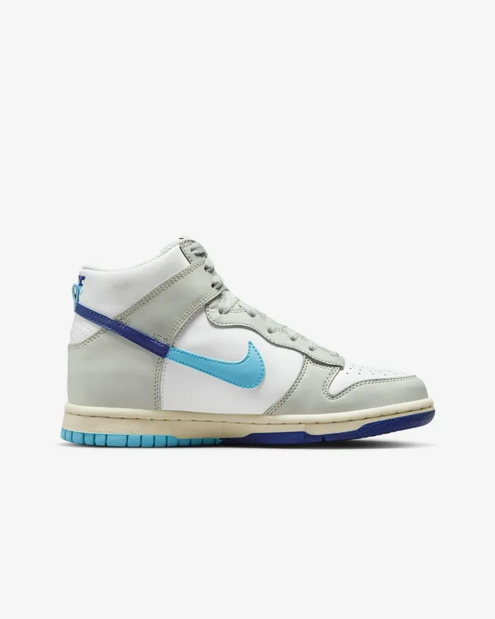 All Shoes Kids Nike Dunk High SE Summit Whitedeep Royal Bluelight Silverbaltic Blue