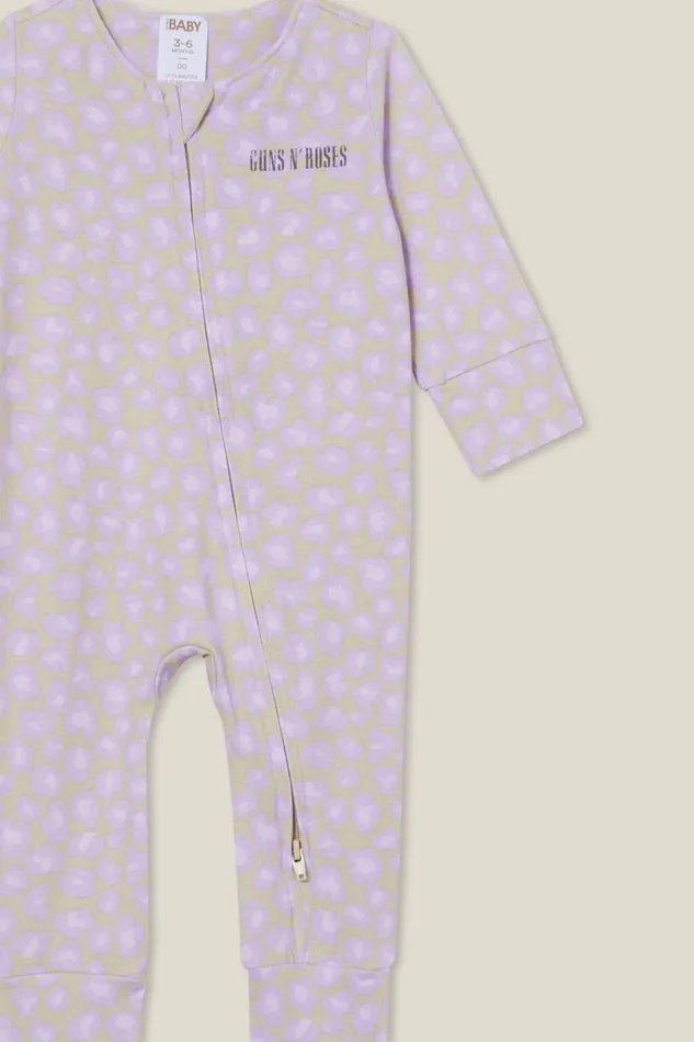 Baby Rompers and Bubbysuits Cotton On The Billie Long Sleeve Zip Romper License Lcn Bra Rainy Daygun S and Roses Jungle Baby Rompers and Bubbysuits Cotton On The Billie Long Sleeve Zip Romper License Lcn Bra Rainy Daygun S and Roses Jungle