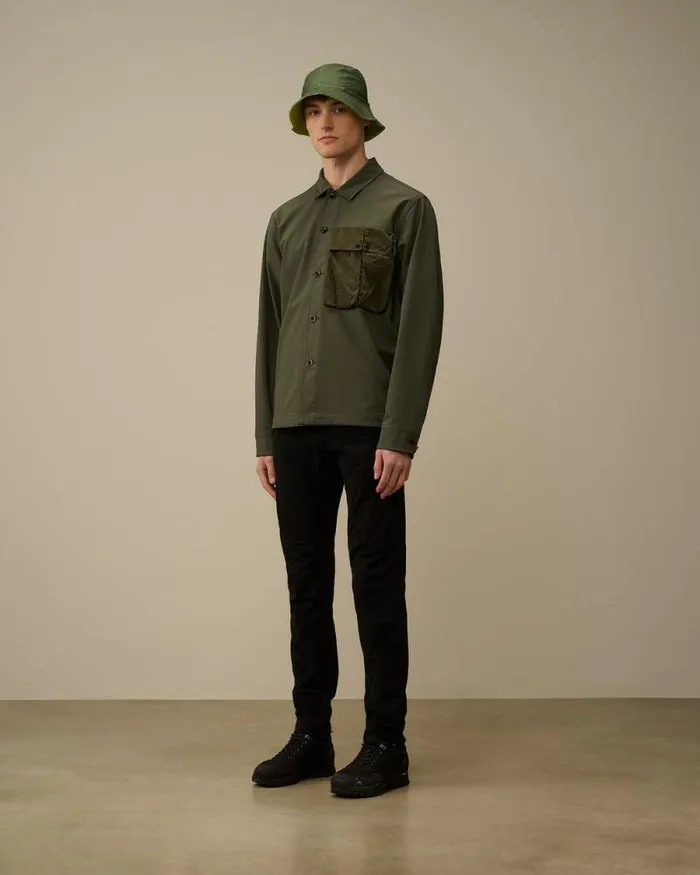 CP Company Overshirt GD Shell Mixed Buttoned Overshirt Grape Leaf Green 8211 Man
