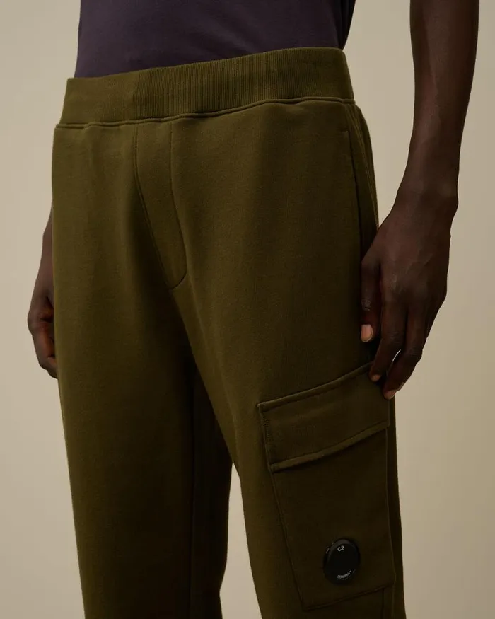 CP Company Tracksuits and Shorts Diagonal Raised Fleece Cargo Sweatpants Ivy Green 8211 Man