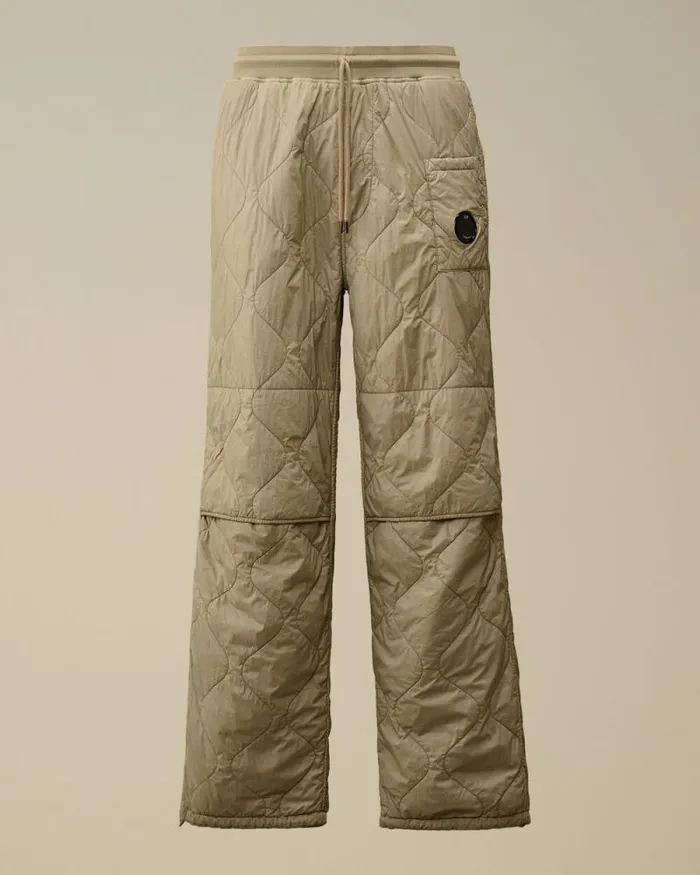 CP Company Tracksuits and Shorts Diagonal Raised Fleece Mixed Quilted Sweatpants Vintage Khaki Beige 8211 Man CP Company Tracksuits and Shorts Diagonal Raised Fleece Mixed Quilted Sweatpants Vintage Khaki Beige 8211 Man