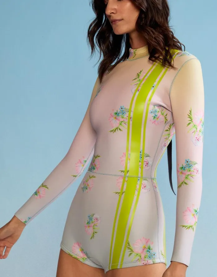 Cynthia Rowley Ombre Floral Wetsuit Women Surf and Swim Cynthia Rowley Ombre Floral Wetsuit Women Surf and Swim
