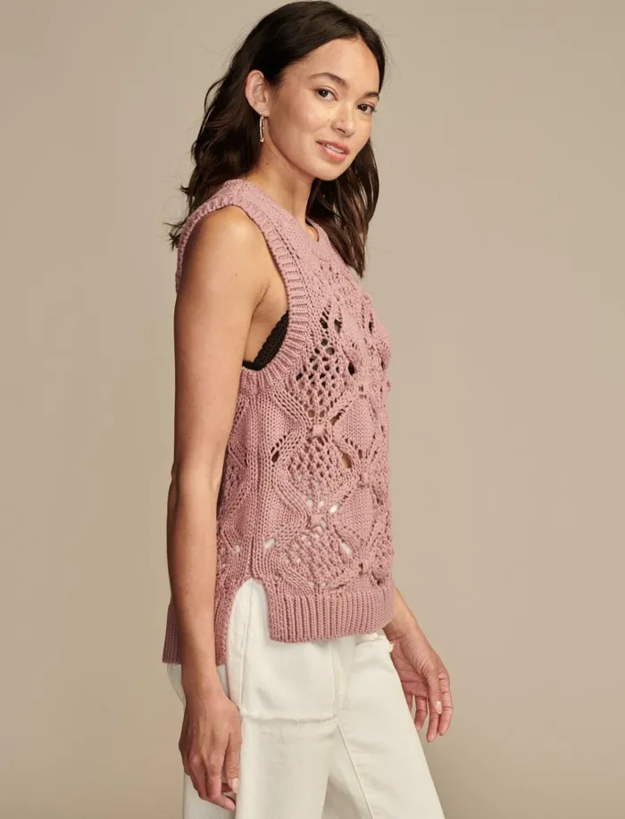 Diamond Crochet Sweater Vest Nostalgia Rose Women Lucky Brand Sweaters and Sweatshirts