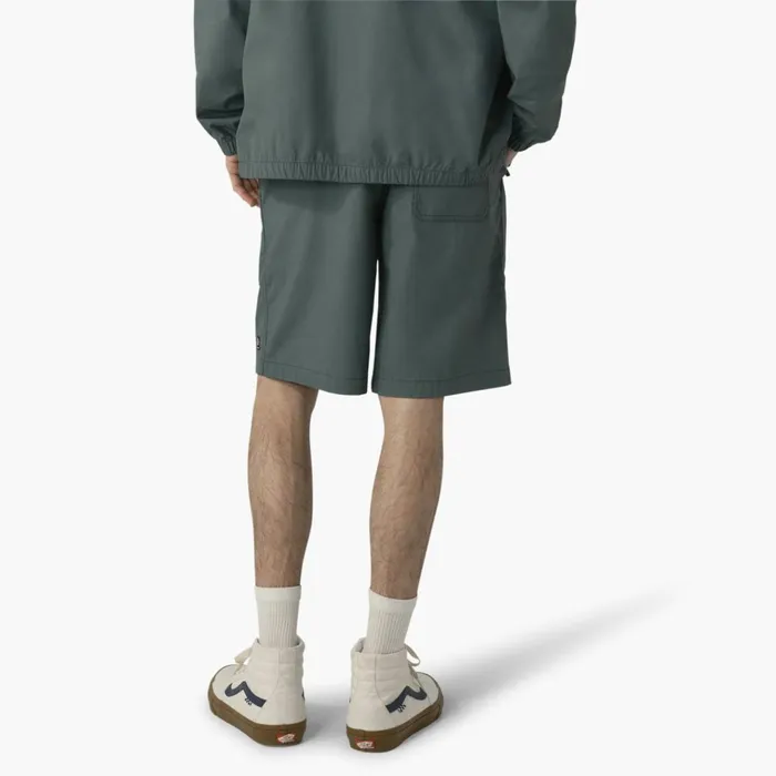 Dickies Skateboarding Grants Pass Relaxed Fit Shorts 9034 Lincoln Green Lincoln Green ln Men Dickies Skateboarding Shorts