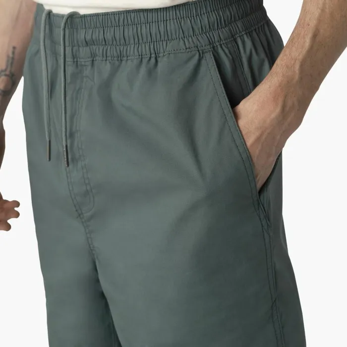 Dickies Skateboarding Grants Pass Relaxed Fit Shorts 9034 Lincoln Green Lincoln Green ln Men Dickies Skateboarding Shorts