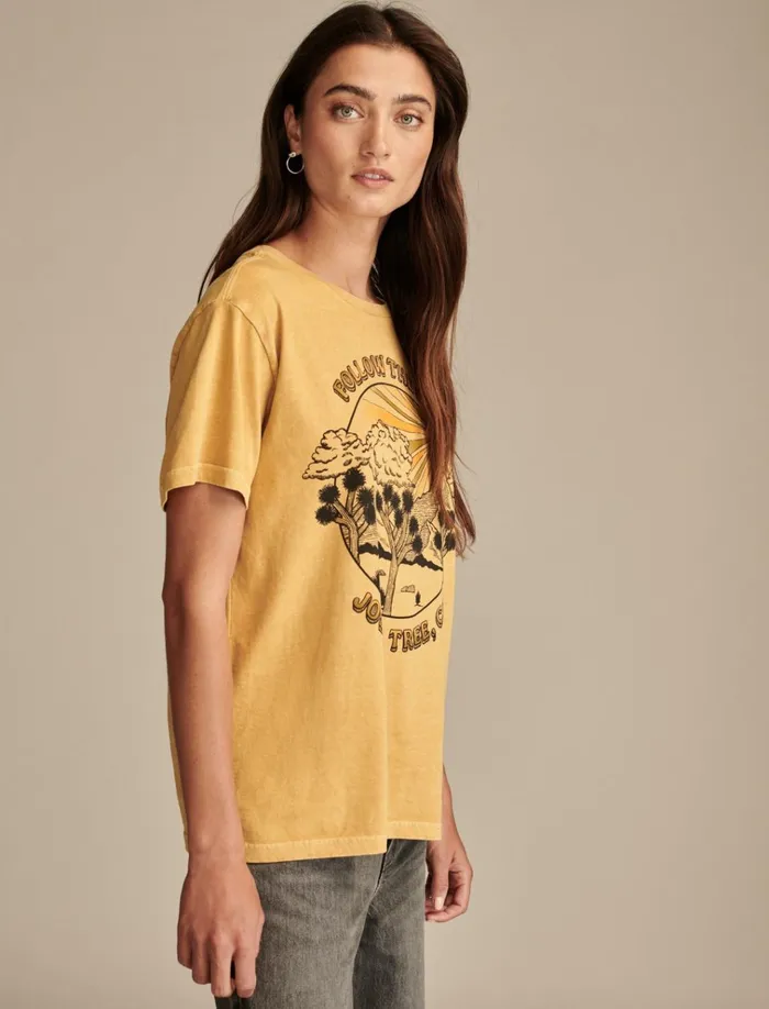 Follow The Sun Joshua Tree Boyfriend Tee Mustard Gold Women Lucky Brand Graphic Tees