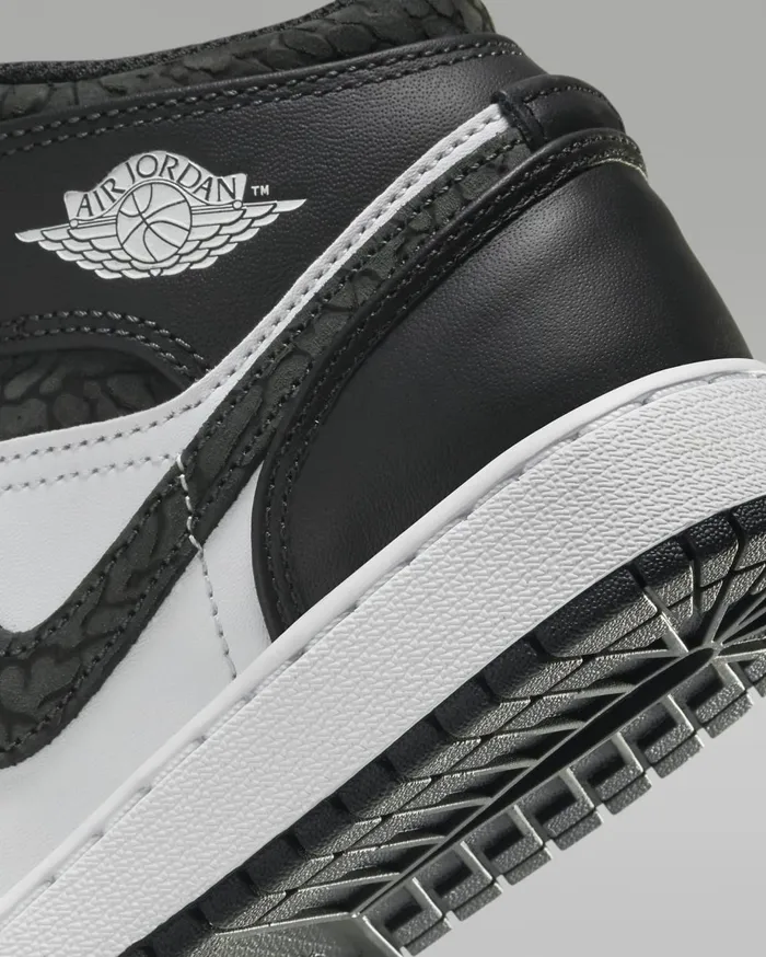 Jordan Kids Nike Air Jordan 1 Mid SE Offnoirwhiteblackblack