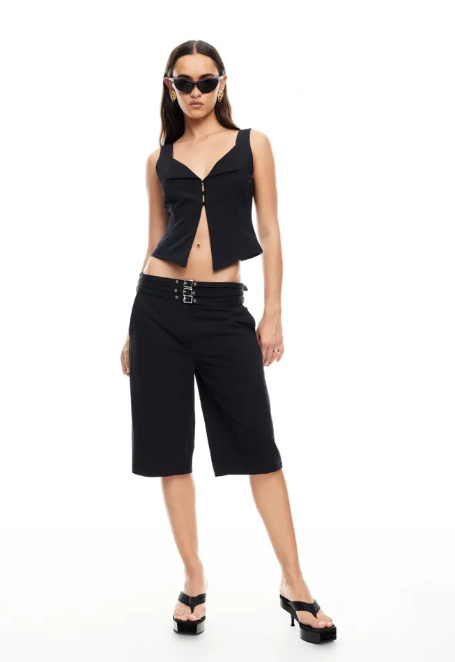 Lioness Fashion BACKSTAGE JORT Onyx Women Shorts Lioness Fashion BACKSTAGE JORT Onyx Women Shorts