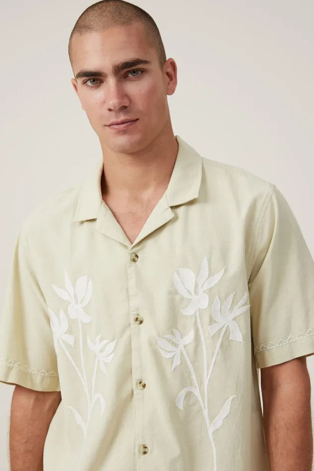 Men Shirts and Polos Cotton On Cabana Short Sleeve Shirt Faded Lime Bouquet Men Shirts and Polos Cotton On Cabana Short Sleeve Shirt Faded Lime Bouquet
