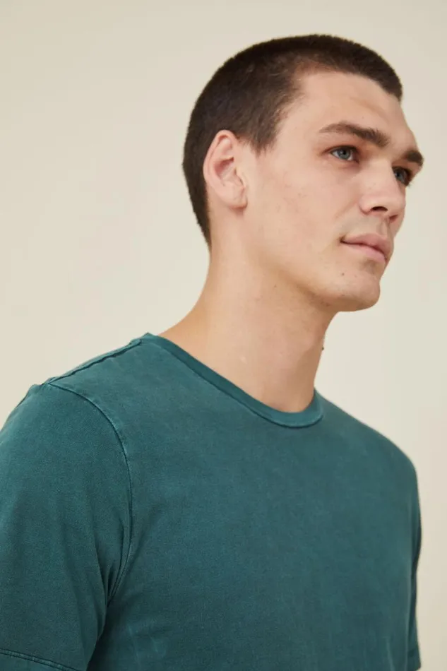 Men Tees and Tanks Cotton On Organic Regular Fit Crew TShirt Pineneedle Green Men Tees and Tanks Cotton On Organic Regular Fit Crew TShirt Pineneedle Green