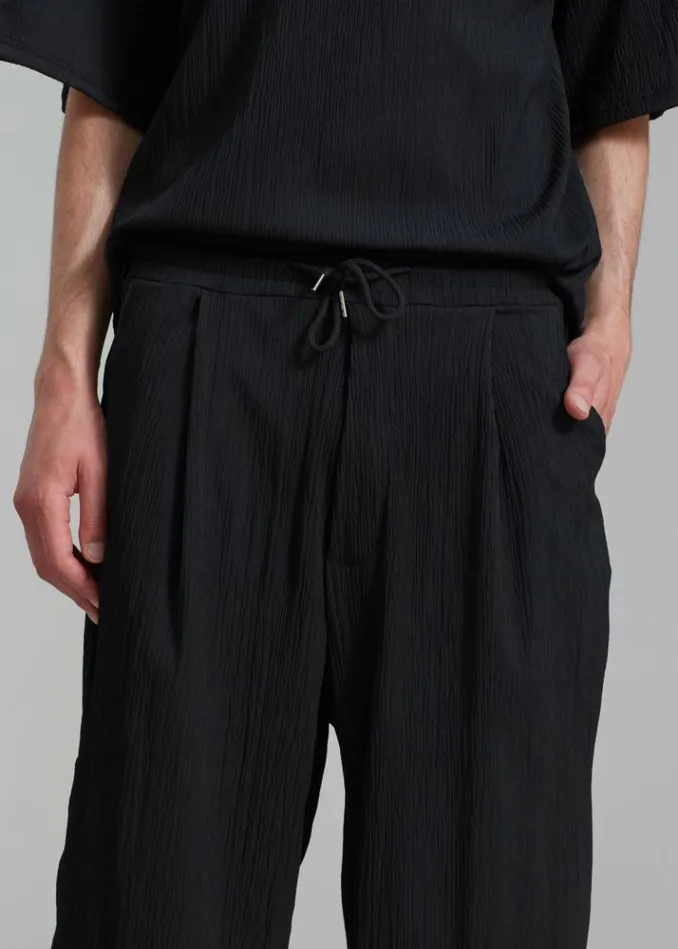 Men The Frankie Shop Eliott Crinkle Pants 8211 Black Black