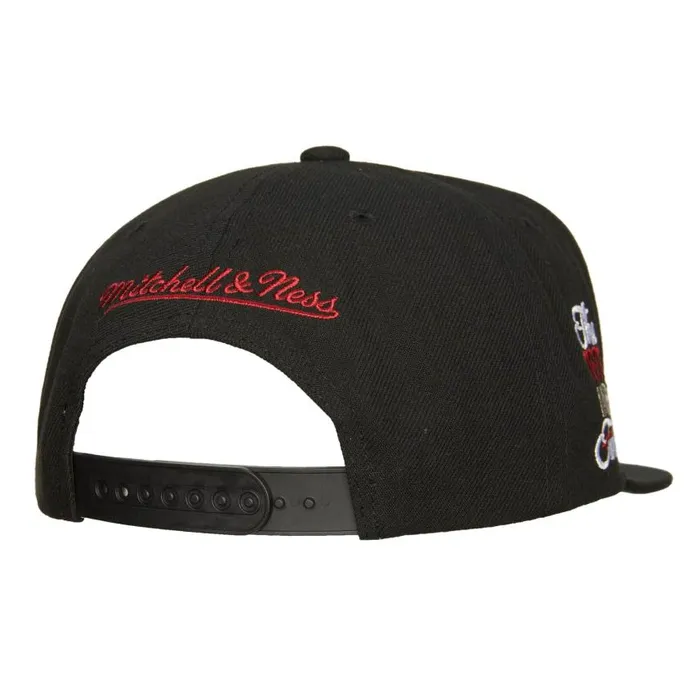 Mitchell and Ness Champions Era Snapback HWC Chicago Bulls Men Hats and Headwear