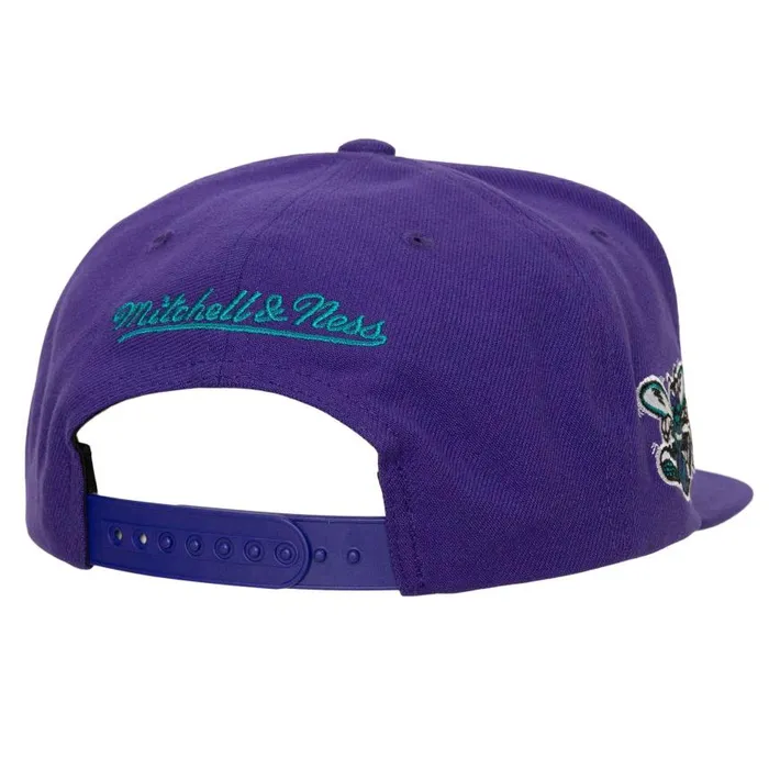Mitchell and Ness Retro Sport Snapback HWC Charlotte Hornets Men Hats and Headwear Mitchell and Ness Retro Sport Snapback HWC Charlotte Hornets Men Hats and Headwear
