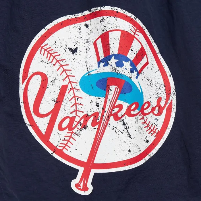 Mitchell and Ness Woven Shorts Vintage Logo New York Yankees Men Shorts