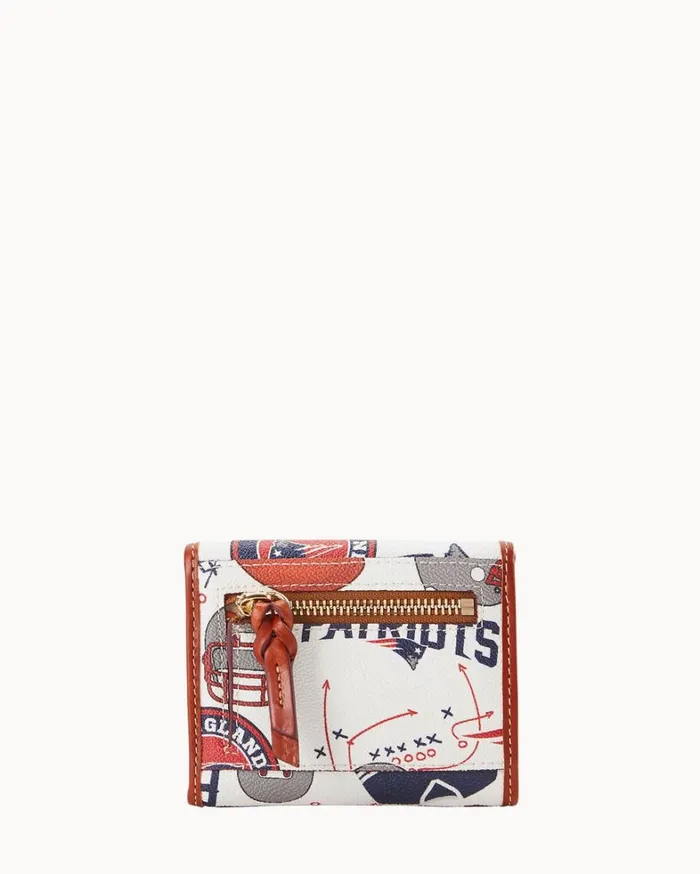 NFL Patriots Flap Credit Card Wallet New England Patriots Women Dooney and Bourke Wallets