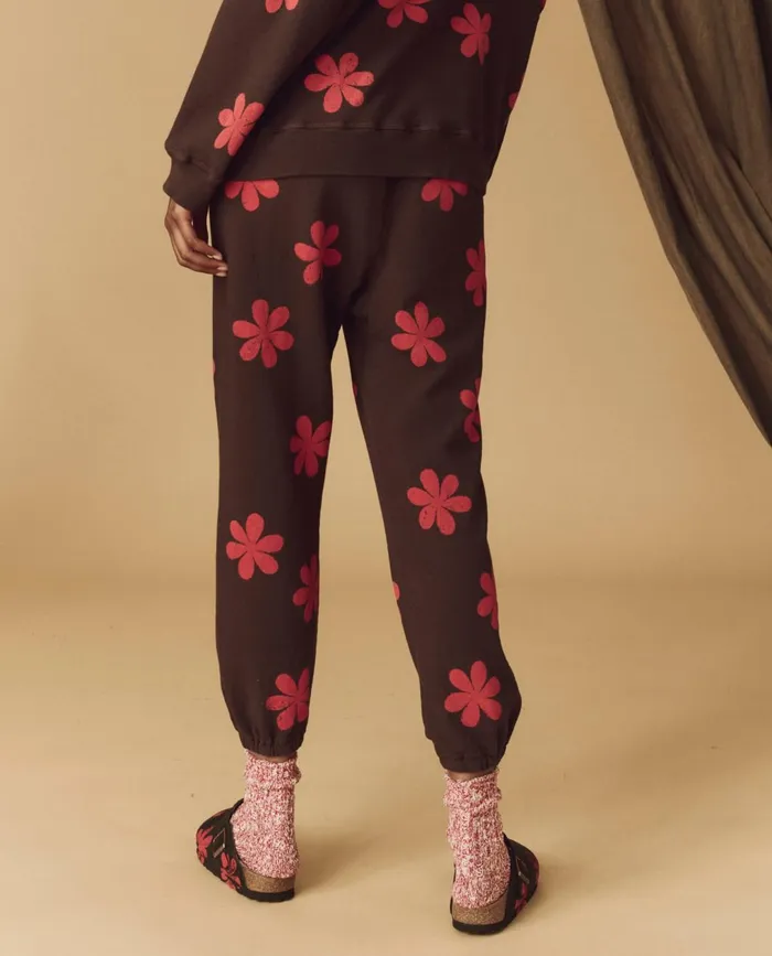 Pants Women The Great The Hand Stamped Stadium Sweatpant Mocha With Hot Red Daisy
