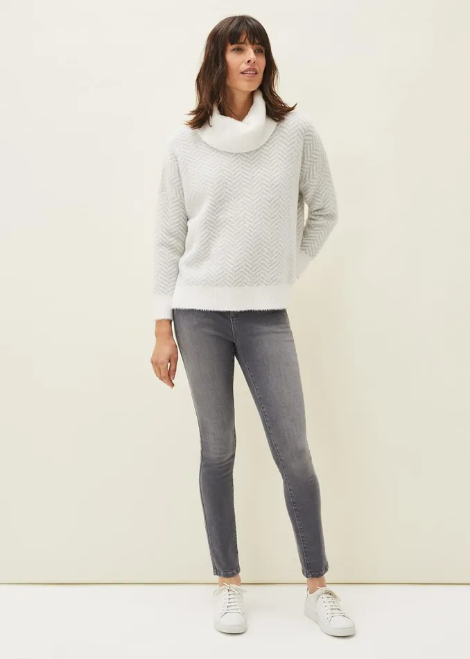 Phase Eight Knitwear Jess Chevron Jacquard Chunky Jumper Pale Grey 8211 Women Phase Eight Knitwear Jess Chevron Jacquard Chunky Jumper Pale Grey 8211 Women