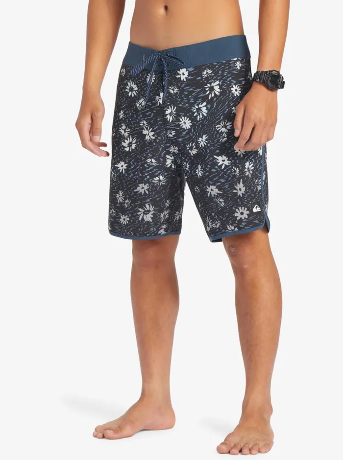 Quiksilver Highline Scallop 19034 Boardshorts Midnight Navy Mens Shorts and Amphibians
