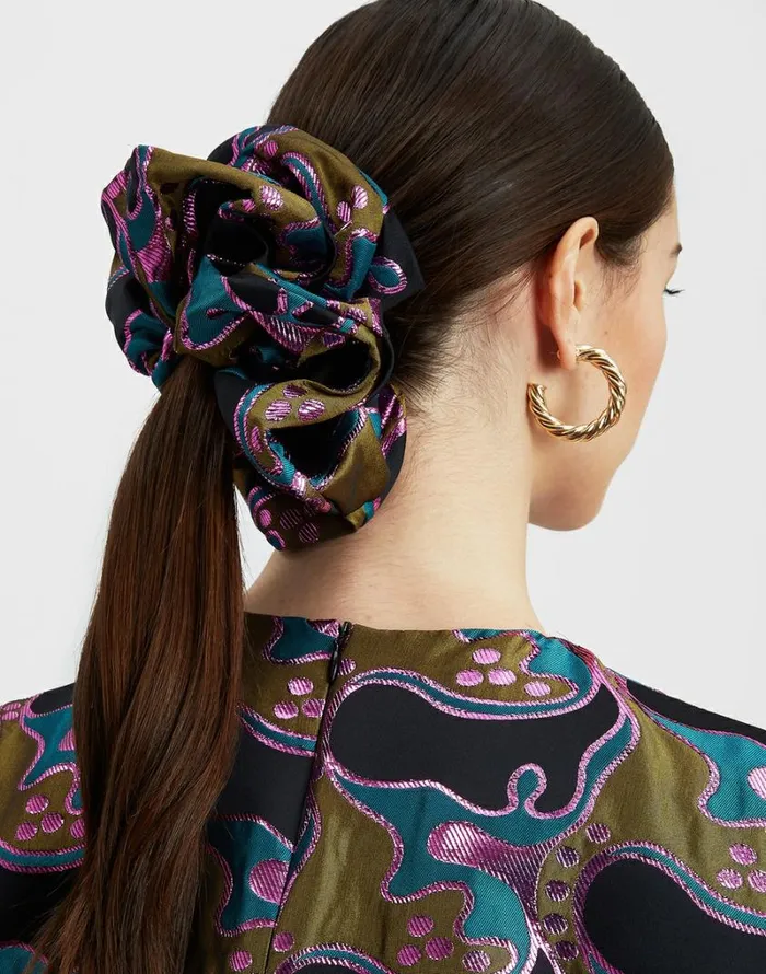 Ready To Wear Hair Accessories La Double J Giga Scrunchie Spritz Blue Petrol Ready To Wear Hair Accessories La Double J Giga Scrunchie Spritz Blue Petrol