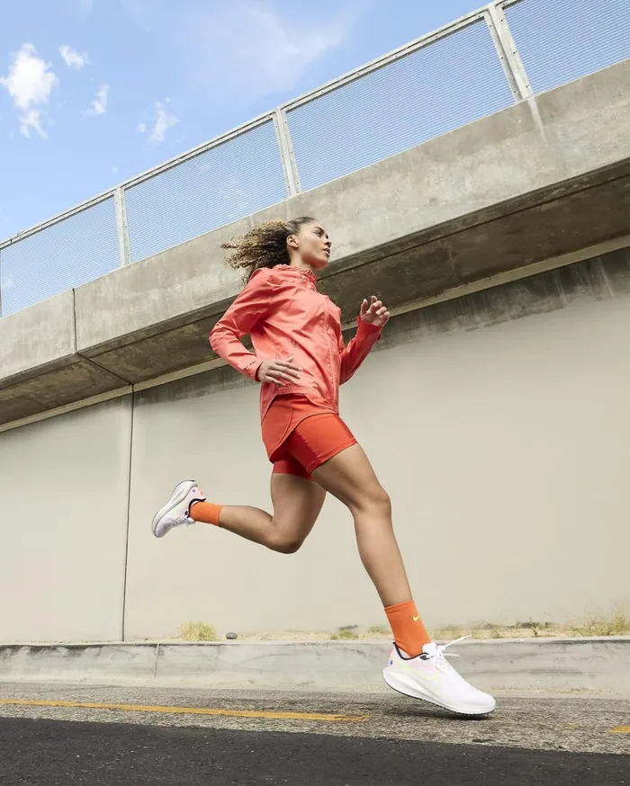 Running Women Nike Vomero 17 Whitephoton Dustpolarlime Blast