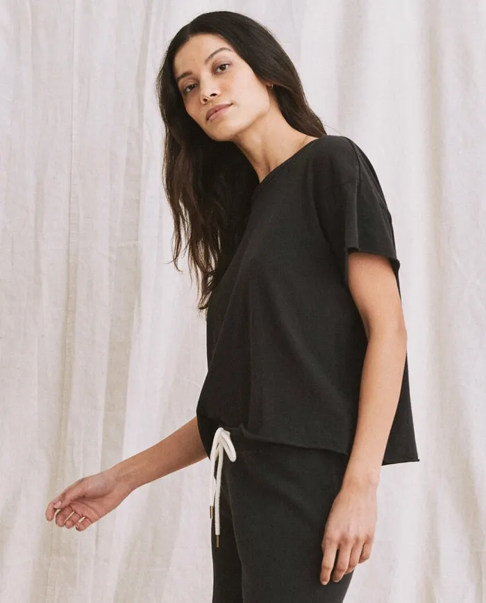 Tees Women The Great The Crop Tee Solid Almost Black Tees Women The Great The Crop Tee Solid Almost Black