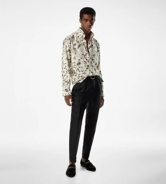 TOM FORD Shirts Men LINEAR FLORAL FLUID FIT SHIRT Combo White and Black TOM FORD Shirts Men LINEAR FLORAL FLUID FIT SHIRT Combo White and Black