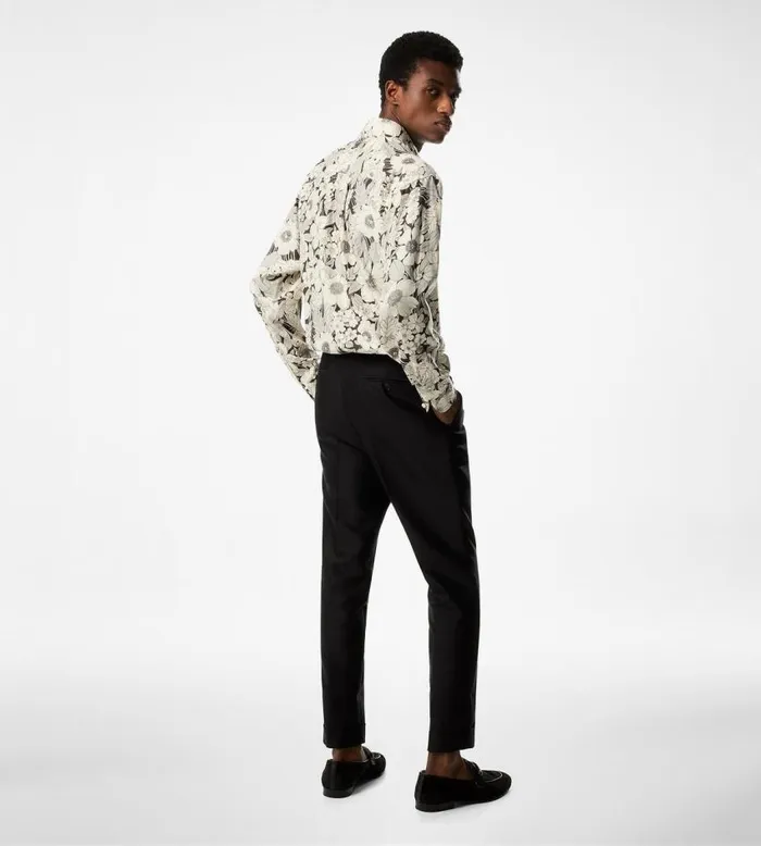 TOM FORD Shirts Men LINEAR FLORAL FLUID FIT SHIRT Combo White and Black TOM FORD Shirts Men LINEAR FLORAL FLUID FIT SHIRT Combo White and Black