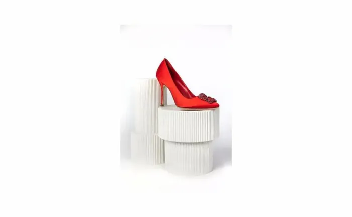 Women Red Satin Jewel Buckle Pumps Manolo Blahnik Pumps